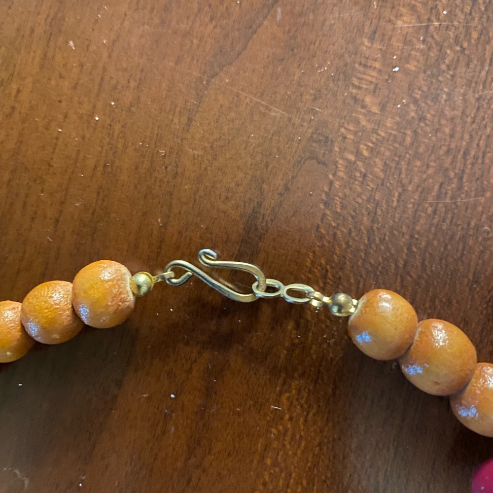 Handcrafted Multicolor Beaded Necklace - Picture 4 of 5
